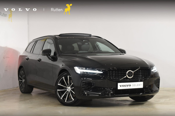 Volvo V60 T8 455PK Automaat Plug-in hybrid AWD Plus Dark / 360 Camera / Harman Kardon / Head-up display / Panorama schuifdak / Stoel- en stuurverwarming / Trekhaak / Elektrische stoelen met geheugen