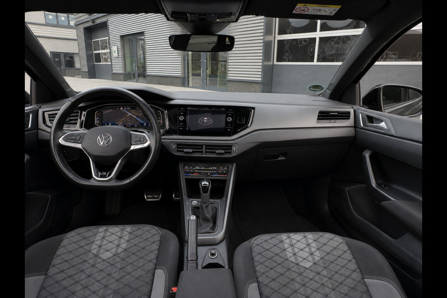 Volkswagen Taigo 1.0 TSI 3x R-Line|Pano|IQ|Camera|Virtual|