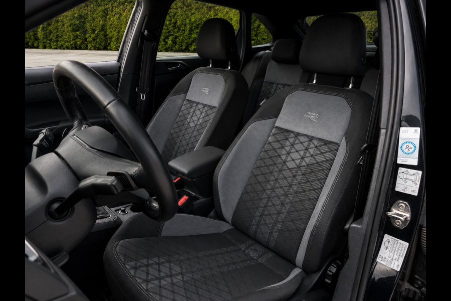 Volkswagen Taigo 1.0 TSI 3x R-Line|Pano|IQ|Camera|Virtual|