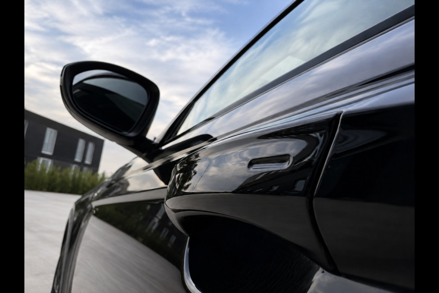 Volkswagen Taigo 1.0 TSI 3x R-Line|Pano|IQ|Camera|Virtual|