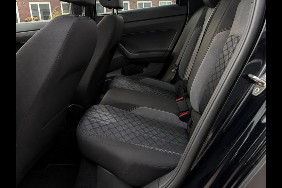 Volkswagen Taigo 1.0 TSI 3x R-Line|Pano|IQ|Camera|Virtual|