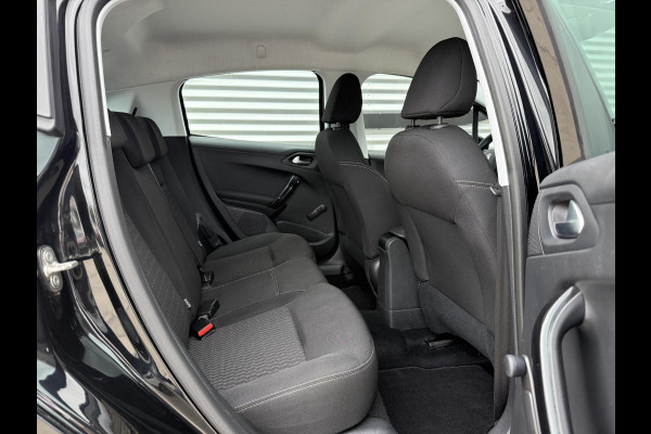Peugeot 208 1.2 PureTech Blue Lion Navi|Airco|Cruise|Carplay|Elek ramen|Lm velgen|N.A.P|APK tot 03-2027