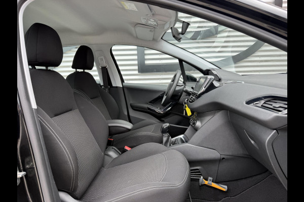 Peugeot 208 1.2 PureTech Blue Lion Navi|Airco|Cruise|Carplay|Elek ramen|Lm velgen|N.A.P|APK tot 03-2027