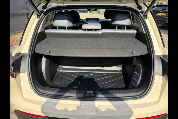 GEELY E2 Ultra 47 kWh 115 PK | Pre-order nu ! | 345 Km actieradius | Verwarmbare Voorstoelen & Stuurwiel | 540° Panoramische Camera | Elektrisch bedienbare achterklep | Draadloze Oplader Voor Smartphone