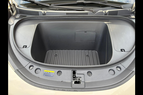 GEELY E2 Ultra 47 kWh 115 PK | Pre-order nu ! | 345 Km actieradius | Verwarmbare Voorstoelen & Stuurwiel | 540° Panoramische Camera | Elektrisch bedienbare achterklep | Draadloze Oplader Voor Smartphone