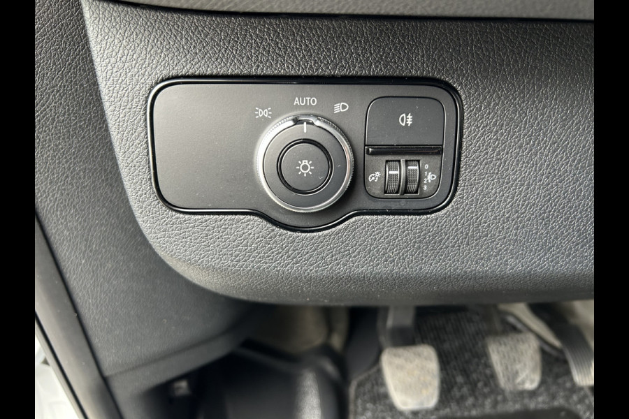 Mercedes-Benz Sprinter 314 CDI L2 H2 MBUX / Trekhaak / Camera / Carplay navigatie / Airco / 270 Graden achterdeuren