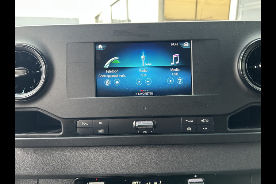 Mercedes-Benz Sprinter 314 CDI L2 H2 MBUX / Trekhaak / Camera / Carplay navigatie / Airco / 270 Graden achterdeuren