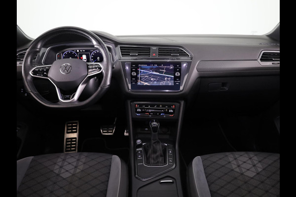 Volkswagen Tiguan Allspace 1.5 TSI R-Line Business+ 7p. |150 pk Automaat (DSG) |R-line  | Navigatie | Matrix LED koplampen | Stoel + Stuur verwarming| Panoramadak | Achteruit rijcamera | Parkeersensoren
