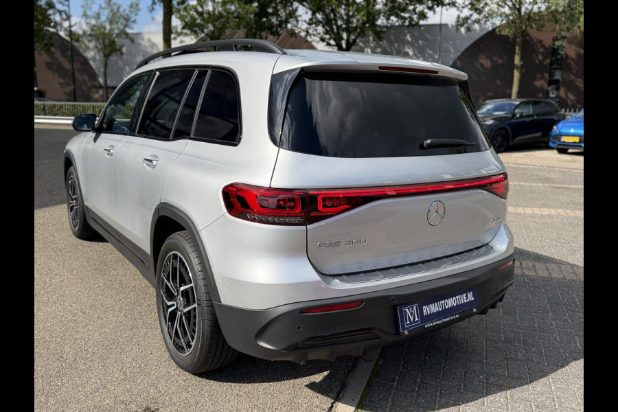Mercedes-Benz EQB 300 4MATIC AMG Line 7p. 67 kWh VAN: 44.900,- VOOR: 41.440,- UW HERFSTVOORDEEL: 3.460,-  | SOH 98% | NIGHT PAKKET | 360 CAMERA| 7 PERSOONS | RIJKLAAR + 12 MND BOVAG GARANTIE | STOEL VERWARMING | DODE HOEK |