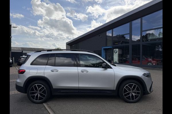 Mercedes-Benz EQB 300 4MATIC AMG Line 7p. 67 kWh VAN: 44.900,- VOOR: 41.440,- UW HERFSTVOORDEEL: 3.460,-  | SOH 98% | NIGHT PAKKET | 360 CAMERA| 7 PERSOONS | RIJKLAAR + 12 MND BOVAG GARANTIE | STOEL VERWARMING | DODE HOEK |
