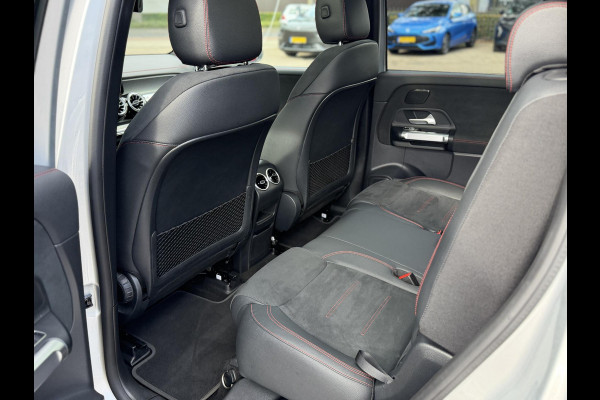 Mercedes-Benz EQB 300 4MATIC AMG Line 7p. 67 kWh VAN: 44.900,- VOOR: 41.440,- UW HERFSTVOORDEEL: 3.460,-  | SOH 98% | NIGHT PAKKET | 360 CAMERA| 7 PERSOONS | RIJKLAAR + 12 MND BOVAG GARANTIE | STOEL VERWARMING | DODE HOEK |