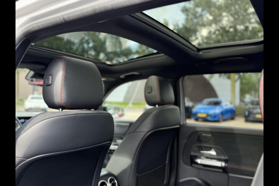 Mercedes-Benz EQB 300 4MATIC AMG Line 7p. 67 kWh VAN: 44.900,- VOOR: 41.440,- UW HERFSTVOORDEEL: 3.460,-  | SOH 98% | NIGHT PAKKET | 360 CAMERA| 7 PERSOONS | RIJKLAAR + 12 MND BOVAG GARANTIE | STOEL VERWARMING | DODE HOEK |