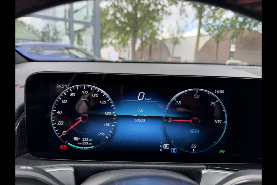 Mercedes-Benz EQB 300 4MATIC AMG Line 7p. 67 kWh VAN: 44.900,- VOOR: 41.440,- UW HERFSTVOORDEEL: 3.460,-  | SOH 98% | NIGHT PAKKET | 360 CAMERA| 7 PERSOONS | RIJKLAAR + 12 MND BOVAG GARANTIE | STOEL VERWARMING | DODE HOEK |
