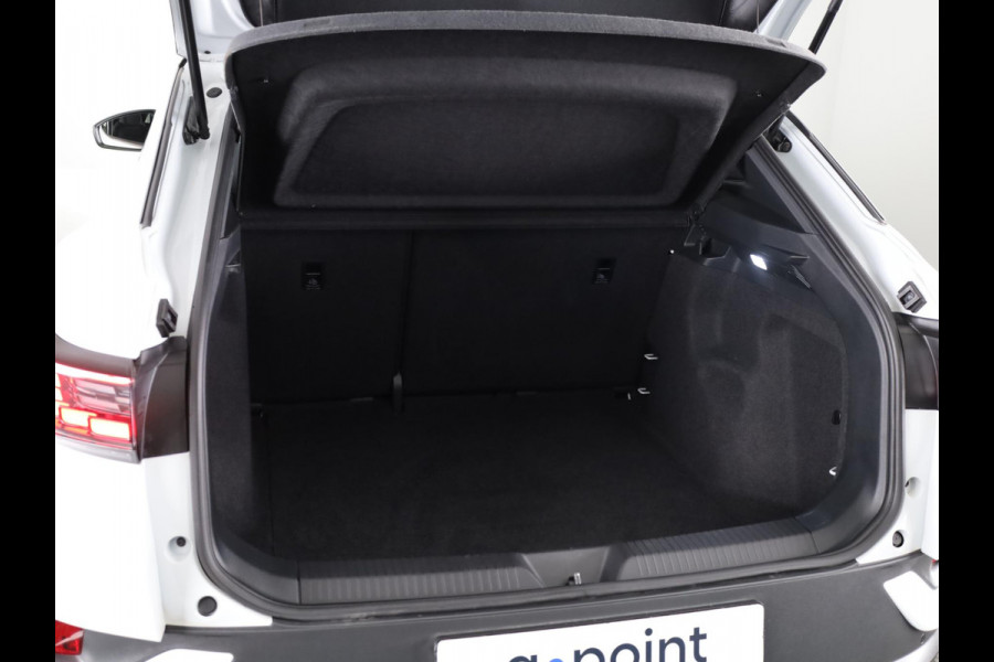 Volkswagen ID.4 Pro 77 kWh 204 Pk | SOH 96% | Navigatie | Panoramadak | Parkeersensoren (Park assist) | Achteruitrijcamera | Matrix LED koplampen | Keyless | Comfort pakket |