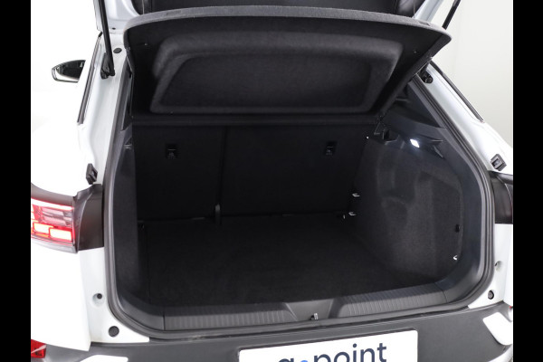 Volkswagen ID.4 Pro 77 kWh 204 Pk | SOH 96% | Navigatie | Panoramadak | Parkeersensoren (Park assist) | Achteruitrijcamera | Matrix LED koplampen | Keyless | Comfort pakket |