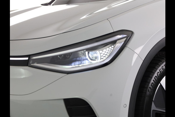 Volkswagen ID.4 Pro 77 kWh 204 Pk | SOH 96% | Navigatie | Panoramadak | Parkeersensoren (Park assist) | Achteruitrijcamera | Matrix LED koplampen | Keyless | Comfort pakket |