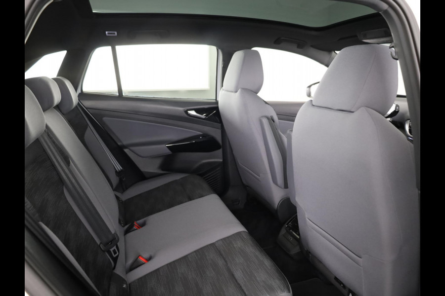 Volkswagen ID.4 Pro 77 kWh 204 Pk | SOH 96% | Navigatie | Panoramadak | Parkeersensoren (Park assist) | Achteruitrijcamera | Matrix LED koplampen | Keyless | Comfort pakket |
