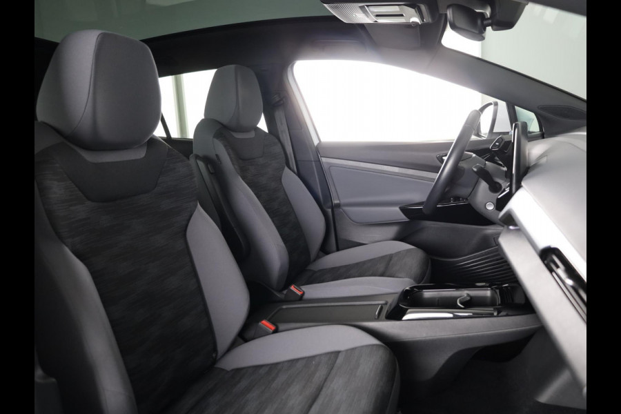 Volkswagen ID.4 Pro 77 kWh 204 Pk | SOH 96% | Navigatie | Panoramadak | Parkeersensoren (Park assist) | Achteruitrijcamera | Matrix LED koplampen | Keyless | Comfort pakket |