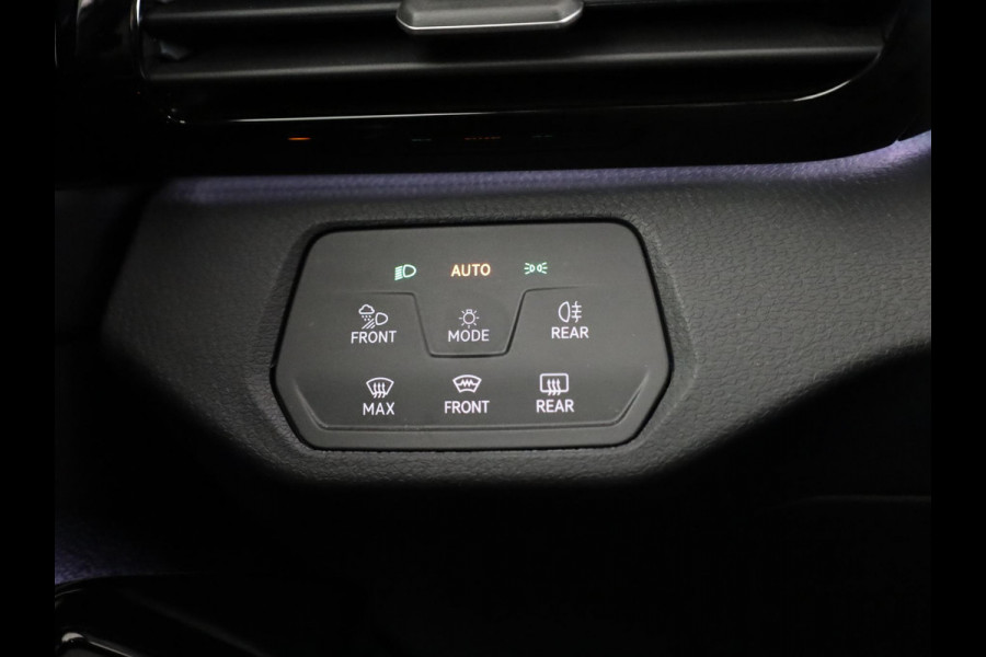 Volkswagen ID.4 Pro 77 kWh 204 Pk | SOH 96% | Navigatie | Panoramadak | Parkeersensoren (Park assist) | Achteruitrijcamera | Matrix LED koplampen | Keyless | Comfort pakket |