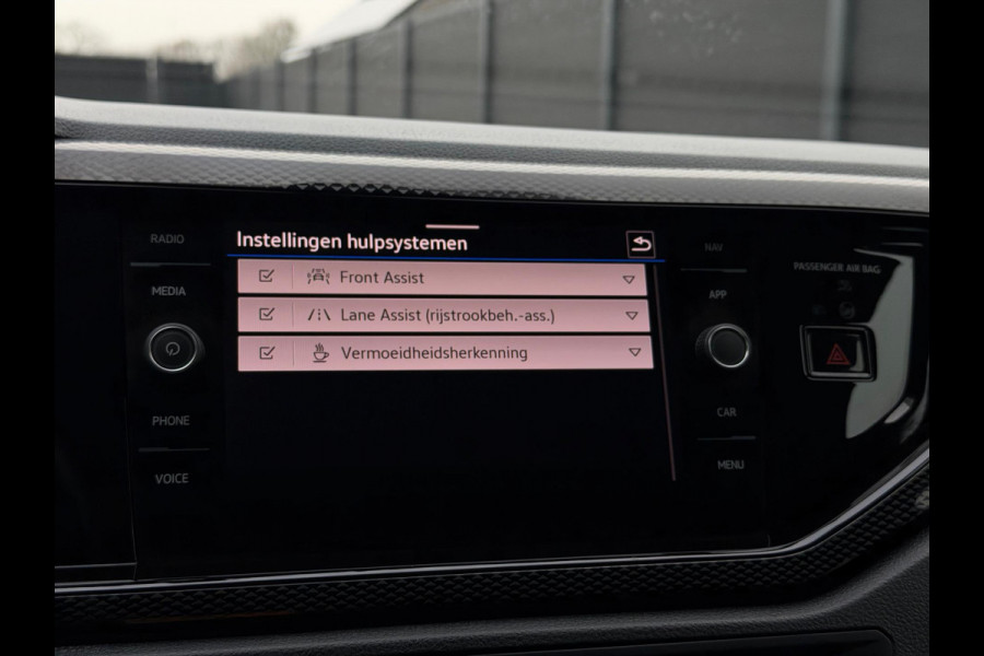 Volkswagen Polo 1.0 TSI Life CarPlay Camera LED