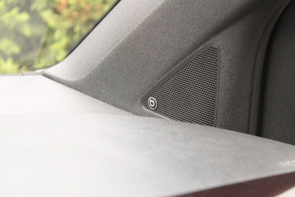 Volkswagen up! 1.0 GTI BeatsAudio Schuifdak 116pk! Camera