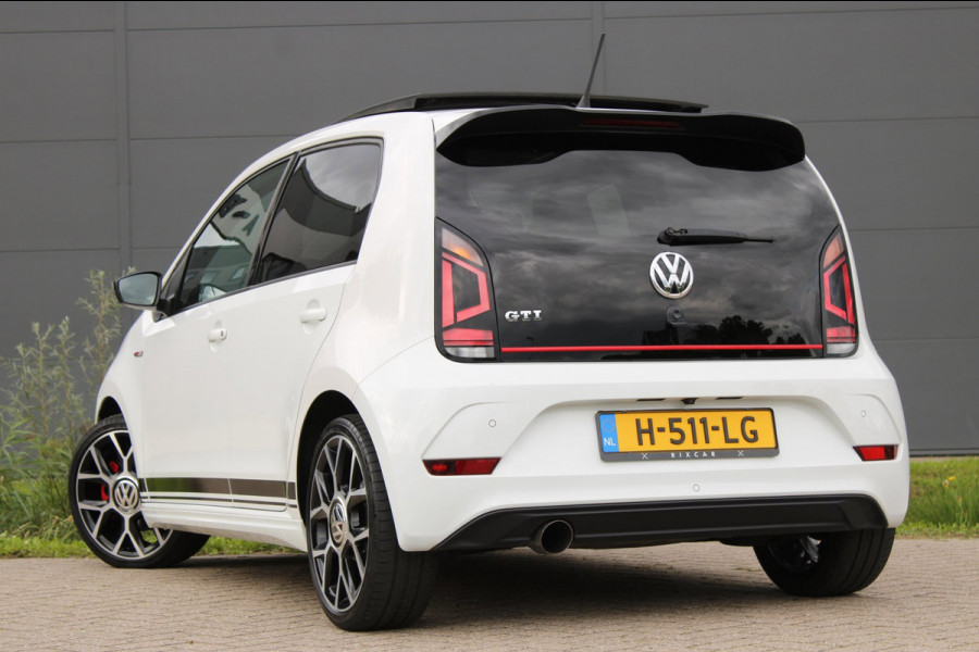Volkswagen up! 1.0 GTI BeatsAudio Schuifdak 116pk! Camera