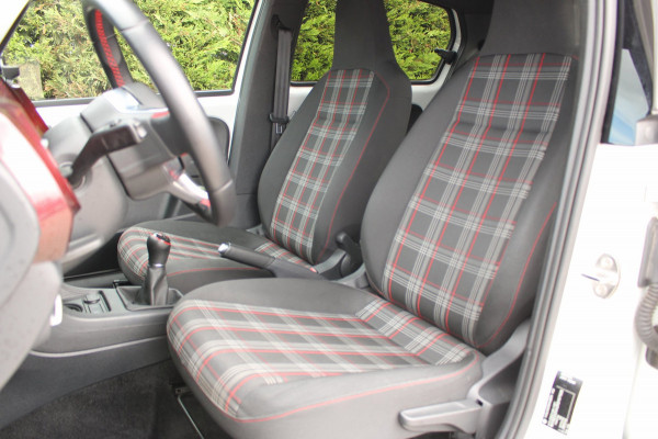 Volkswagen up! 1.0 GTI BeatsAudio Schuifdak 116pk! Camera