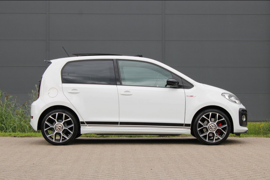 Volkswagen up! 1.0 GTI BeatsAudio Schuifdak 116pk! Camera