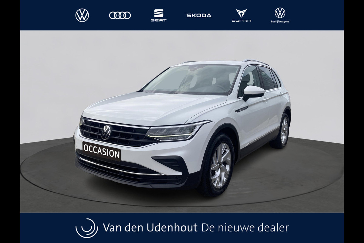 Volkswagen Tiguan 1.5 TSI 150pk DSG Life Business | Panoramadak | Wekl. trekhaak | Keyless | Stoelverwarming