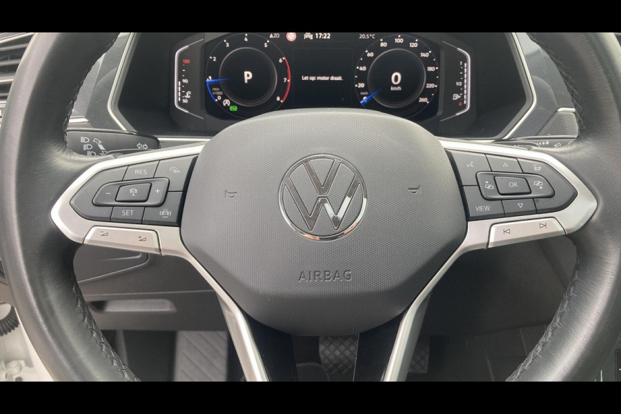 Volkswagen Tiguan 1.5 TSI 150pk DSG Life Business | Panoramadak | Wekl. trekhaak | Keyless | Stoelverwarming
