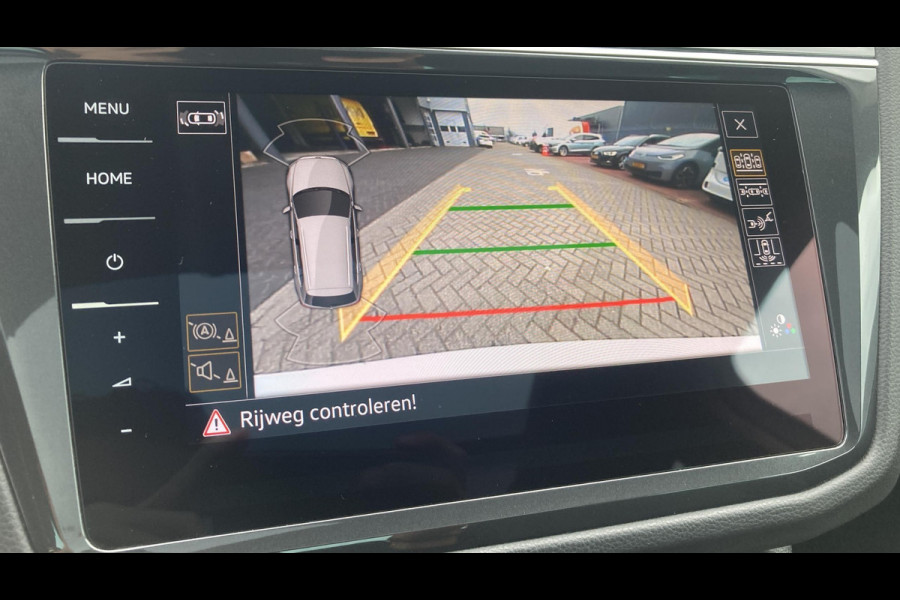 Volkswagen Tiguan 1.5 TSI 150pk DSG Life Business | Panoramadak | Wekl. trekhaak | Keyless | Stoelverwarming