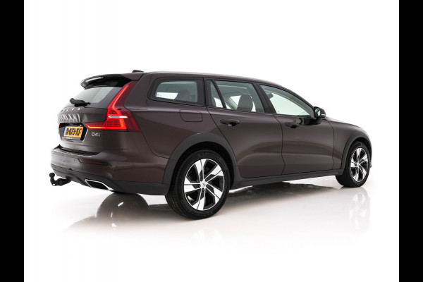 Volvo V60 Cross Country 2.0 D4 AWD Pro Aut. *LEATHER | FULL-LED | HARMAN/KARDON-AUDIO | NAVI-FULLMAP | MEMORY-PACK | BLIND-SPOT | DIGI-COCKPIT | HEATED/VENTILATED-CONTOURSEATS | CAMERA | ECC | PDC | CRUISE | TOWBAR | 18''ALU*