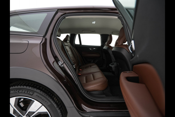 Volvo V60 Cross Country 2.0 D4 AWD Pro Aut. *LEATHER | FULL-LED | HARMAN/KARDON-AUDIO | NAVI-FULLMAP | MEMORY-PACK | BLIND-SPOT | DIGI-COCKPIT | HEATED/VENTILATED-CONTOURSEATS | CAMERA | ECC | PDC | CRUISE | TOWBAR | 18''ALU*