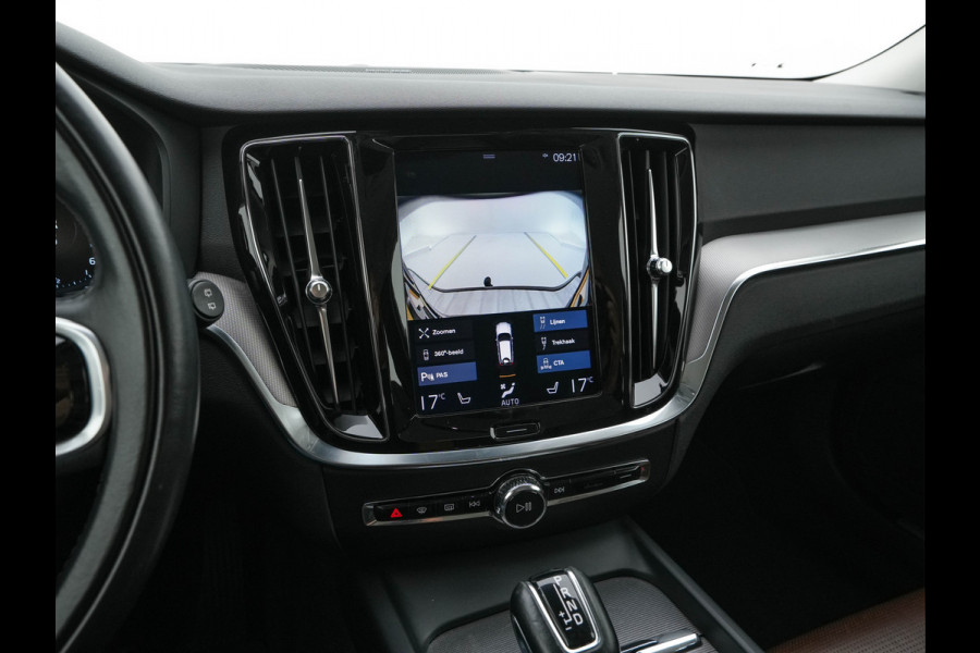 Volvo V60 Cross Country 2.0 D4 AWD Pro Aut. *LEATHER | FULL-LED | HARMAN/KARDON-AUDIO | NAVI-FULLMAP | MEMORY-PACK | BLIND-SPOT | DIGI-COCKPIT | HEATED/VENTILATED-CONTOURSEATS | CAMERA | ECC | PDC | CRUISE | TOWBAR | 18''ALU*