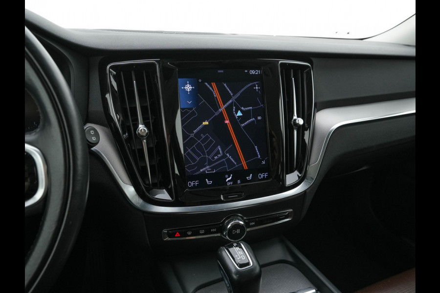 Volvo V60 Cross Country 2.0 D4 AWD Pro Aut. *LEATHER | FULL-LED | HARMAN/KARDON-AUDIO | NAVI-FULLMAP | MEMORY-PACK | BLIND-SPOT | DIGI-COCKPIT | HEATED/VENTILATED-CONTOURSEATS | CAMERA | ECC | PDC | CRUISE | TOWBAR | 18''ALU*
