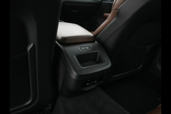 Volvo V60 Cross Country 2.0 D4 AWD Pro Aut. *LEATHER | FULL-LED | HARMAN/KARDON-AUDIO | NAVI-FULLMAP | MEMORY-PACK | BLIND-SPOT | DIGI-COCKPIT | HEATED/VENTILATED-CONTOURSEATS | CAMERA | ECC | PDC | CRUISE | TOWBAR | 18''ALU*