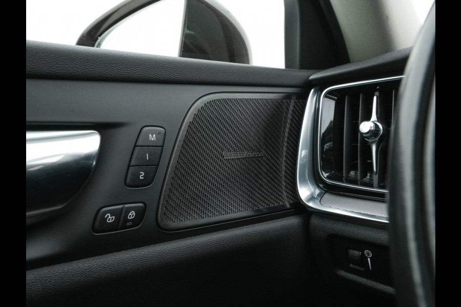 Volvo V60 Cross Country 2.0 D4 AWD Pro Aut. *LEATHER | FULL-LED | HARMAN/KARDON-AUDIO | NAVI-FULLMAP | MEMORY-PACK | BLIND-SPOT | DIGI-COCKPIT | HEATED/VENTILATED-CONTOURSEATS | CAMERA | ECC | PDC | CRUISE | TOWBAR | 18''ALU*