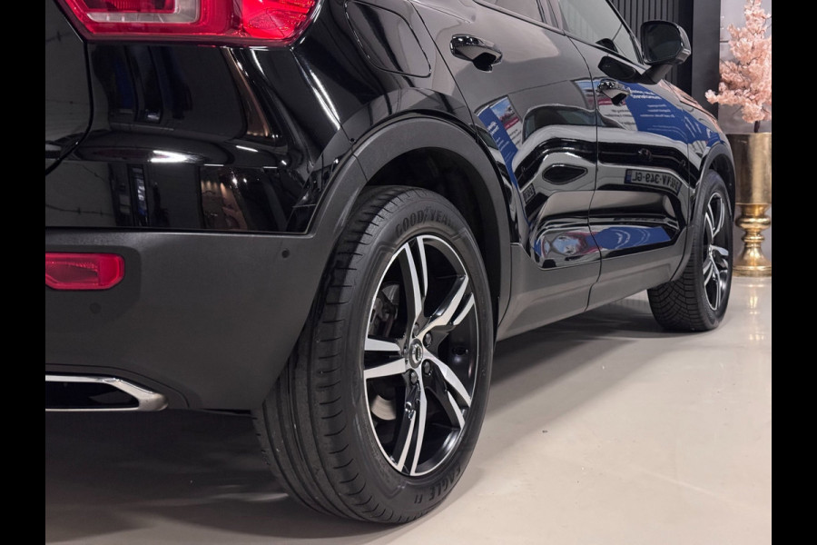 Volvo XC40 2.0 T5 AWD R-Design PANO | HARMAN KARDON | 360 CAM | VOL OPTIES!