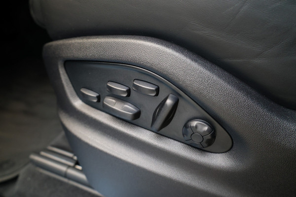 Porsche Cayenne 3.0 E-Hybrid Platinum Edition | NAP! | PANO | 360 | BOSE | LUCHTVERING | SOFT CLOSE | MEMORY | 22 INCH |