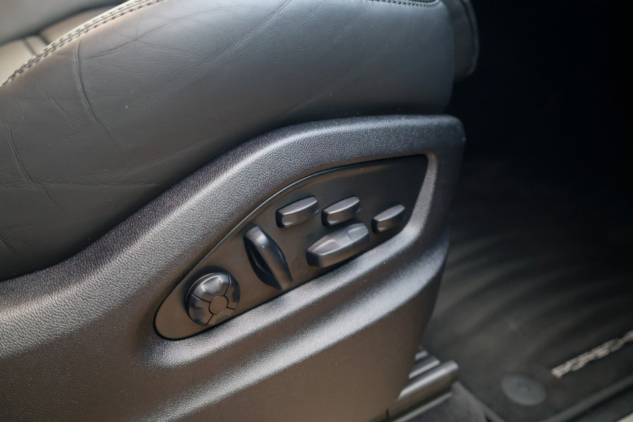 Porsche Cayenne 3.0 E-Hybrid Platinum Edition | NAP! | PANO | 360 | BOSE | LUCHTVERING | SOFT CLOSE | MEMORY | 22 INCH |