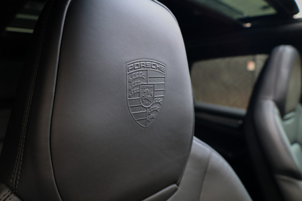 Porsche Cayenne 3.0 E-Hybrid Platinum Edition | NAP! | PANO | 360 | BOSE | LUCHTVERING | SOFT CLOSE | MEMORY | 22 INCH |