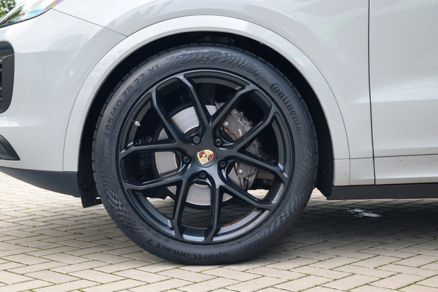 Porsche Cayenne 3.0 E-Hybrid Platinum Edition | NAP! | PANO | 360 | BOSE | LUCHTVERING | SOFT CLOSE | MEMORY | 22 INCH |
