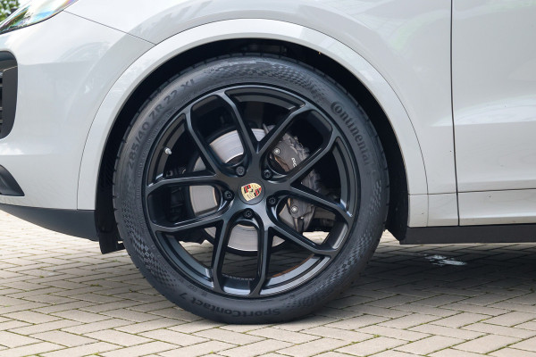 Porsche Cayenne 3.0 E-Hybrid Platinum Edition | NAP! | PANO | 360 | BOSE | LUCHTVERING | SOFT CLOSE | MEMORY | 22 INCH |