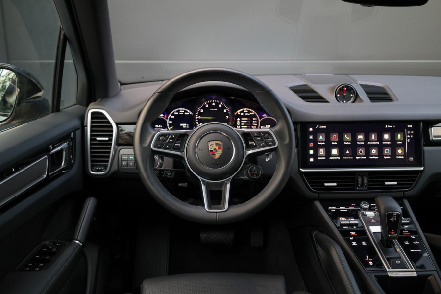 Porsche Cayenne 3.0 E-Hybrid Platinum Edition | NAP! | PANO | 360 | BOSE | LUCHTVERING | SOFT CLOSE | MEMORY | 22 INCH |