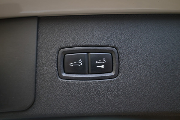 Porsche Cayenne 3.0 E-Hybrid Platinum Edition | NAP! | PANO | 360 | BOSE | LUCHTVERING | SOFT CLOSE | MEMORY | 22 INCH |