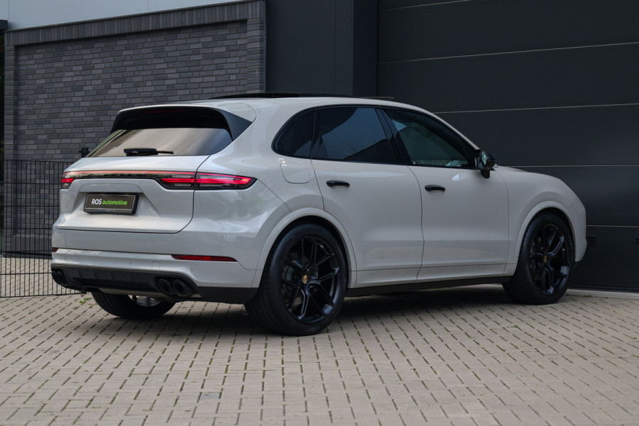 Porsche Cayenne 3.0 E-Hybrid Platinum Edition | NAP! | PANO | 360 | BOSE | LUCHTVERING | SOFT CLOSE | MEMORY | 22 INCH |