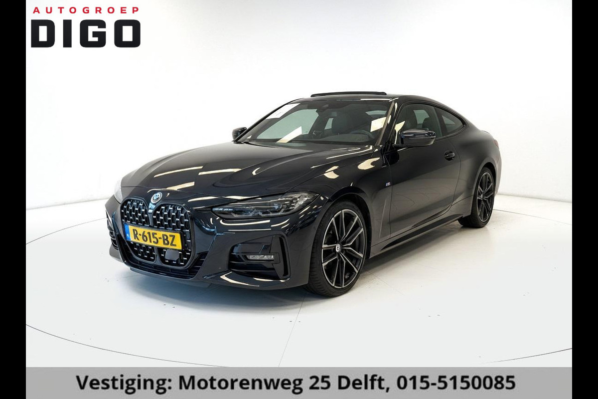 BMW 4 Serie Coupé 420i High Executive M-Pakket GARANTIE TOT 07-2032* . PANORAMA-DAK . PARKEERSENSOREN VOOR & ACHTER . STOELVERWARMING . 1E EIGENAAR! .