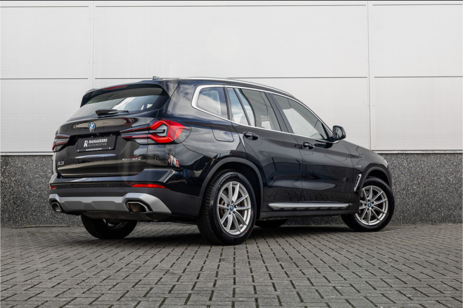 BMW X3 xDrive30e SOH 99% / LED / Camera / All-Season / Carplay /