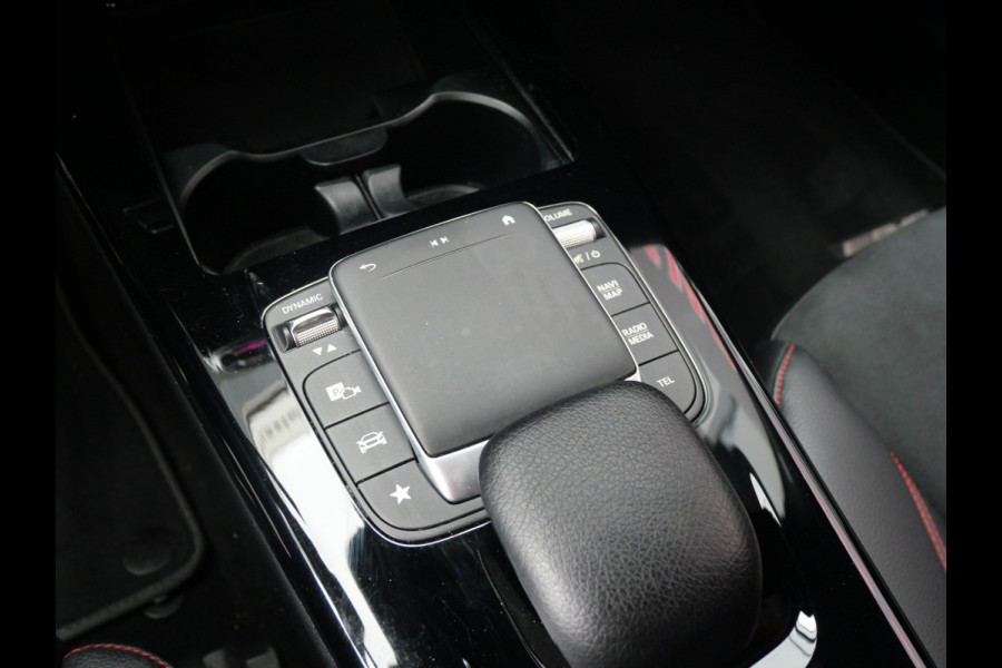 Mercedes-Benz A-Klasse 180 BUSINESS SOLUTION AMG | AUTOMAAT | WIDESCREEN | SFEER | NL-AUTO!!