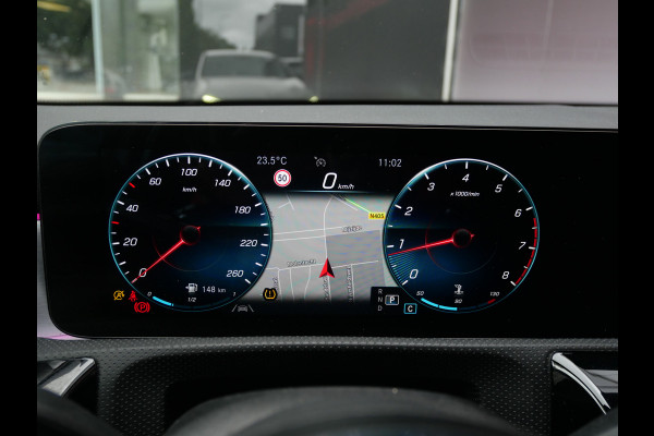 Mercedes-Benz A-Klasse 180 BUSINESS SOLUTION AMG | AUTOMAAT | WIDESCREEN | SFEER | NL-AUTO!!